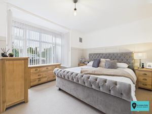 Bedroom- click for photo gallery